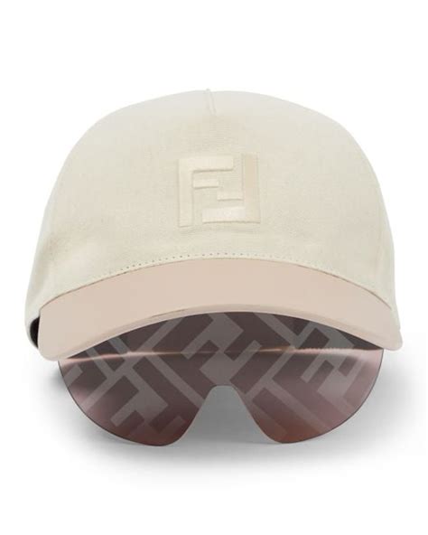 cappello con visiera fendi